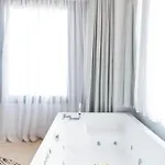 Sea & The Apartment
