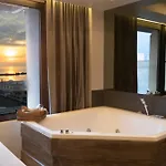 Apartment Sea & The
