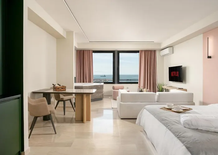 Sea & The * סלוניקי