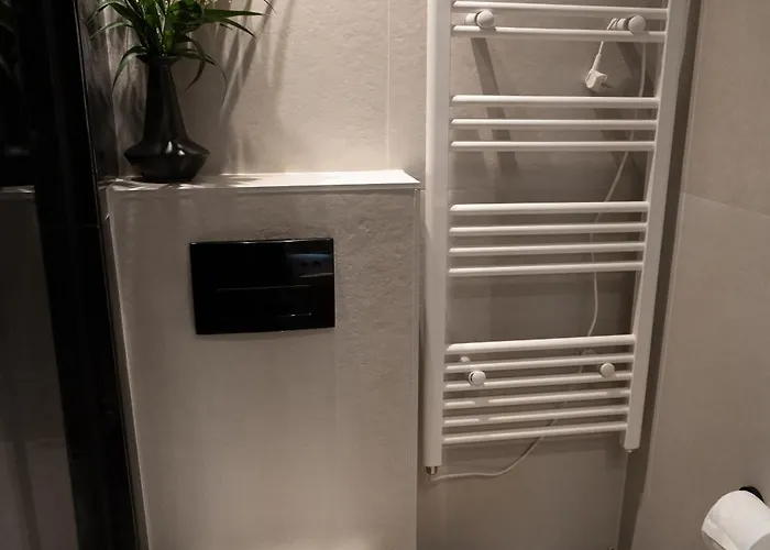 Sea & The סלוניקי