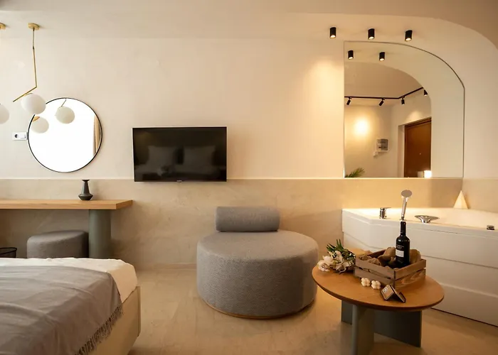 דירה Sea & The *