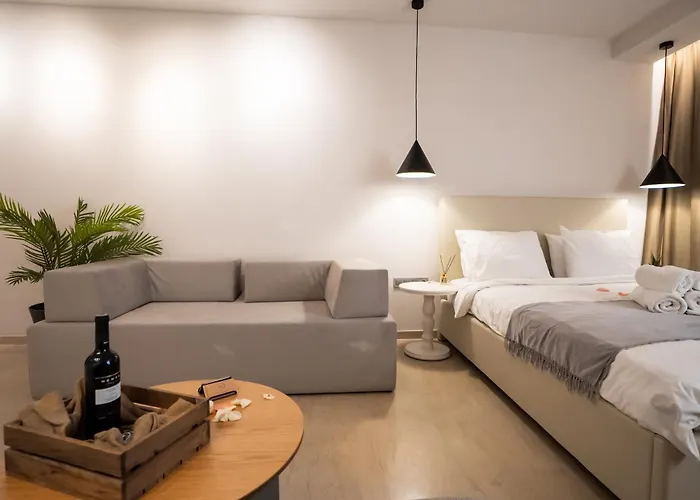 דירה Sea & The *