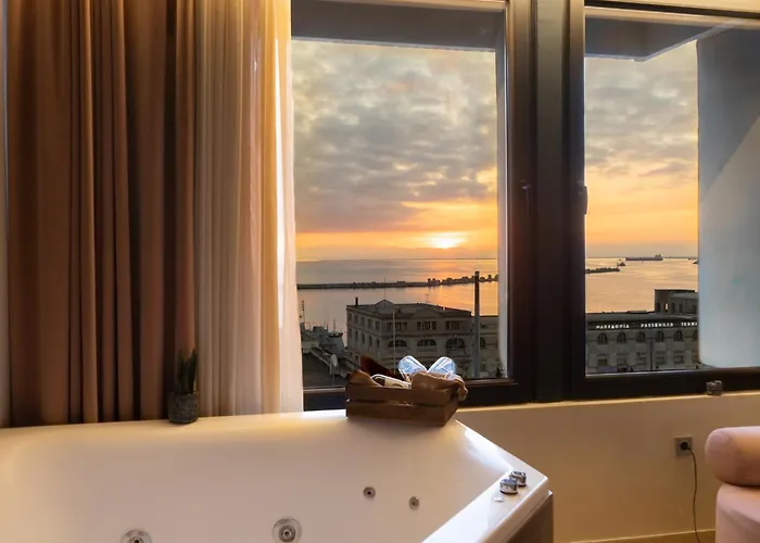 Sea & The דירה *